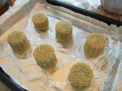 Make The bean sesame yolks step 17