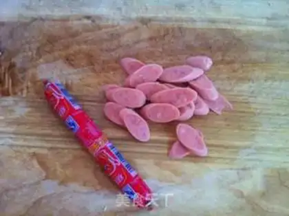 Make Ham sausage fried beans step 0