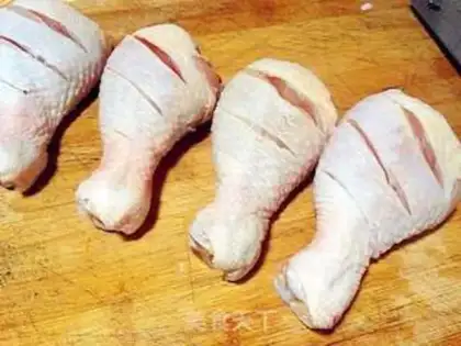 Make Soy chicken leg step 1