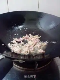 Make A three-gauge with meat step 3