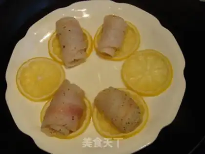 Make Lemon steamed left sip fish step 1