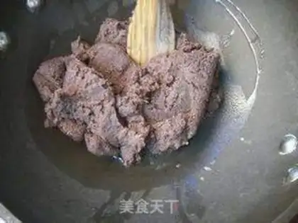 Make Cinnamon bean mooncake step 1