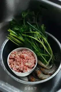 Make Shrimp pork dumplings step 0