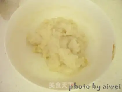 Make A milky ice-cream mooncake step 5