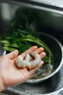 Make Shrimp pork dumplings step 1