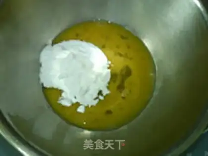 Make A bee green moon cake step 1