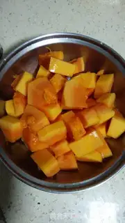Make The papaya stew step 1