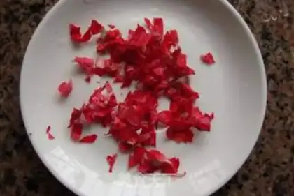 Make The flower rose mooncake step 1