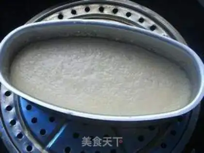 Make Ice-coated roses, red bean mooncake step 1