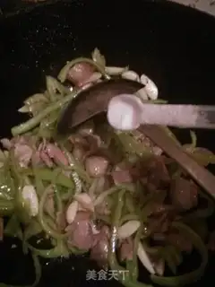 Make Pyramid step 5