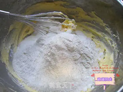 Make French cranberry mooncake step 6