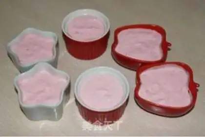 Make Cherry mousse step 8