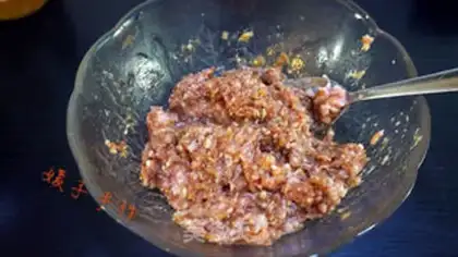 Make Fresh meat mooncake step 4