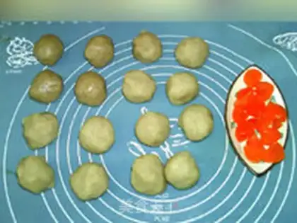 Make Transparent leprechauns step 10