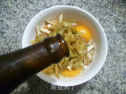 Make Scrambled and fried eggs step 4