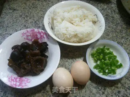 Make Black-mucked eggs step 0