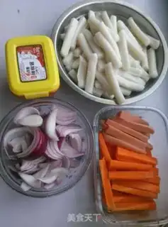 Make Hot fried rice cake step 1