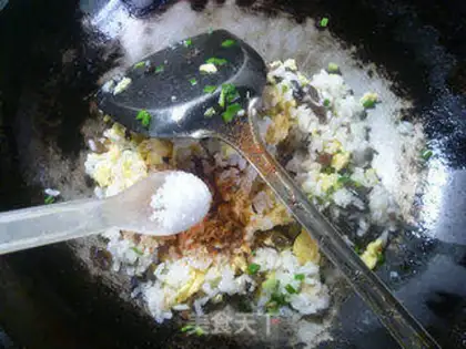 Make Black-mucked eggs step 8