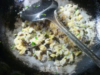 Make Black-mucked eggs step 9