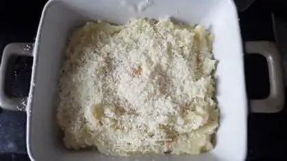 Make Egg cheese and mashed potatoes step 2