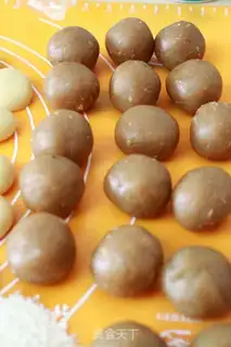Make Lian Yuen Yuen step 2