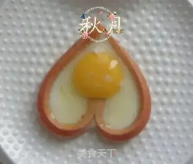 Make Heart-shaped eggs step 5