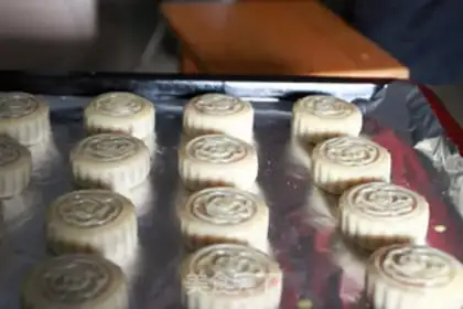 Make Lian Yuen Yuen step 7