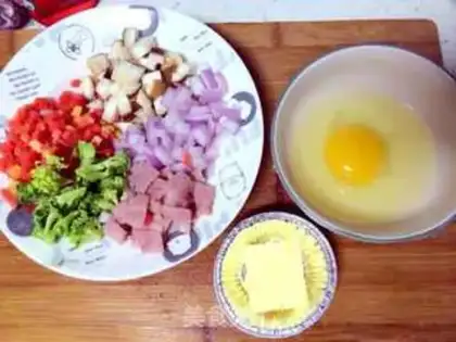 Make Egg bun step 1