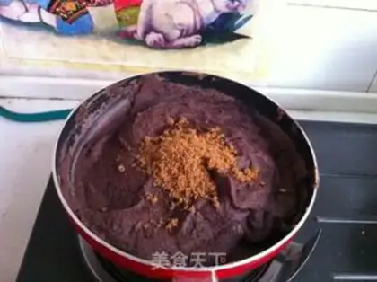 Make Red bean pie step 3