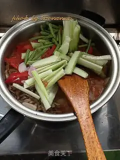Make Western red soup step 7