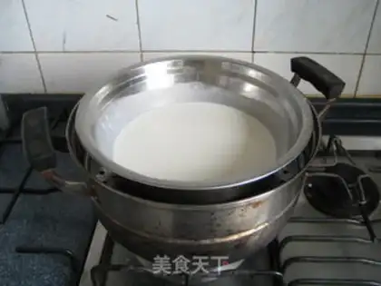 Make Milky potato ice-cream mooncake step 3