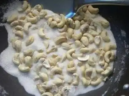 Make Salted cashew nuts step 1