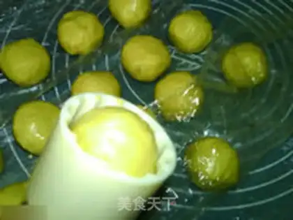 Make Ice pumpkin mooncake step 11
