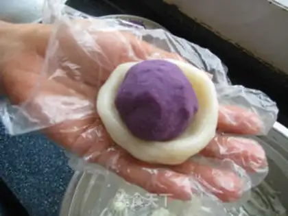 Make Milky potato ice-cream mooncake step 12