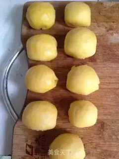 Make A taco for a moon cake step 16