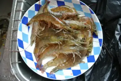 Make Spicy shrimp step 0
