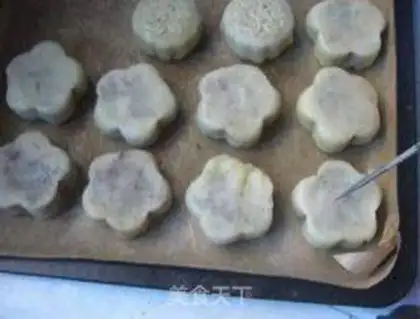 Make Sugar-free beef mooncakes step 9