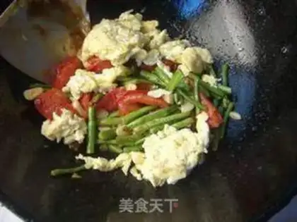 Make Tomato horned eggs step 7