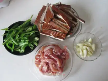 Make Pyramid chicken fried fragrance step 1