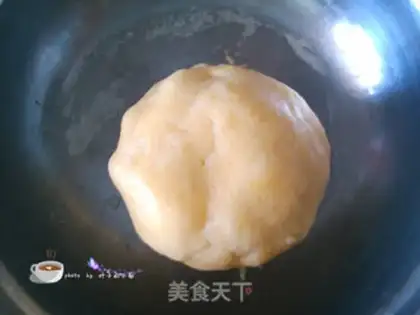 Make Milk and potatoes pie step 2