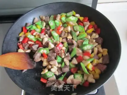 Make Piper pepper ostrich beef step 5