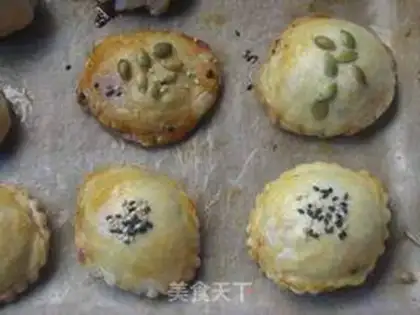Make Curry curry veal mooncake step 13