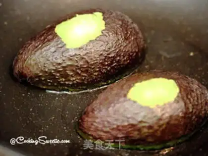 Make Caviar butter and fried eggs step 1