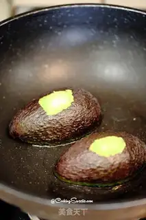 Make Caviar butter and fried eggs step 3