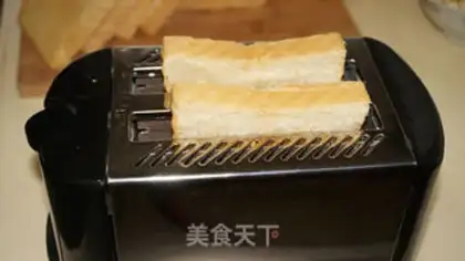 Make Egg melon sandwich step 2