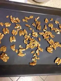 Make Roasted walnuts step 0