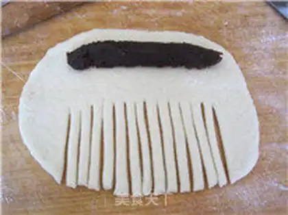 Make Red bean caterpillar step 6