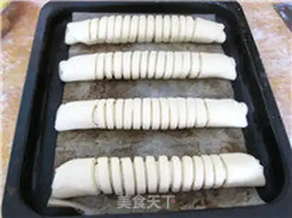 Make Red bean caterpillar step 8