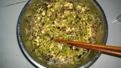 Make Sailor veggie bun step 1