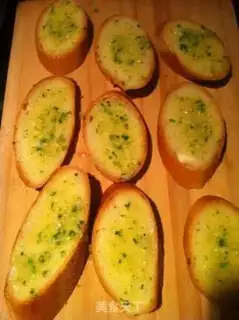 Make Garlic bread step 3